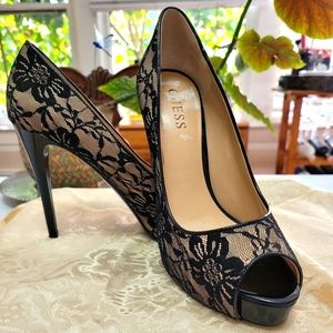 Size 7.5M black lace over ivory heels